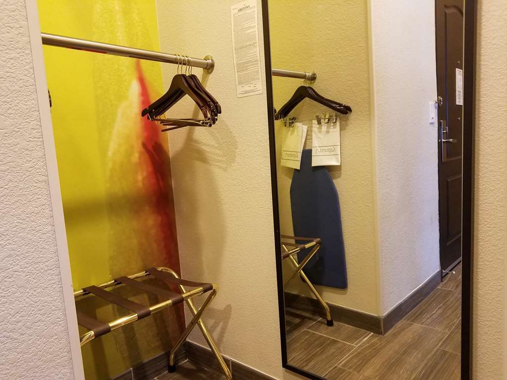 Hilton Garden Inn Phoenix Airport Rom bilde